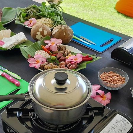 Indah Homestay And Cooking Classes Senggigi Buitenkant foto