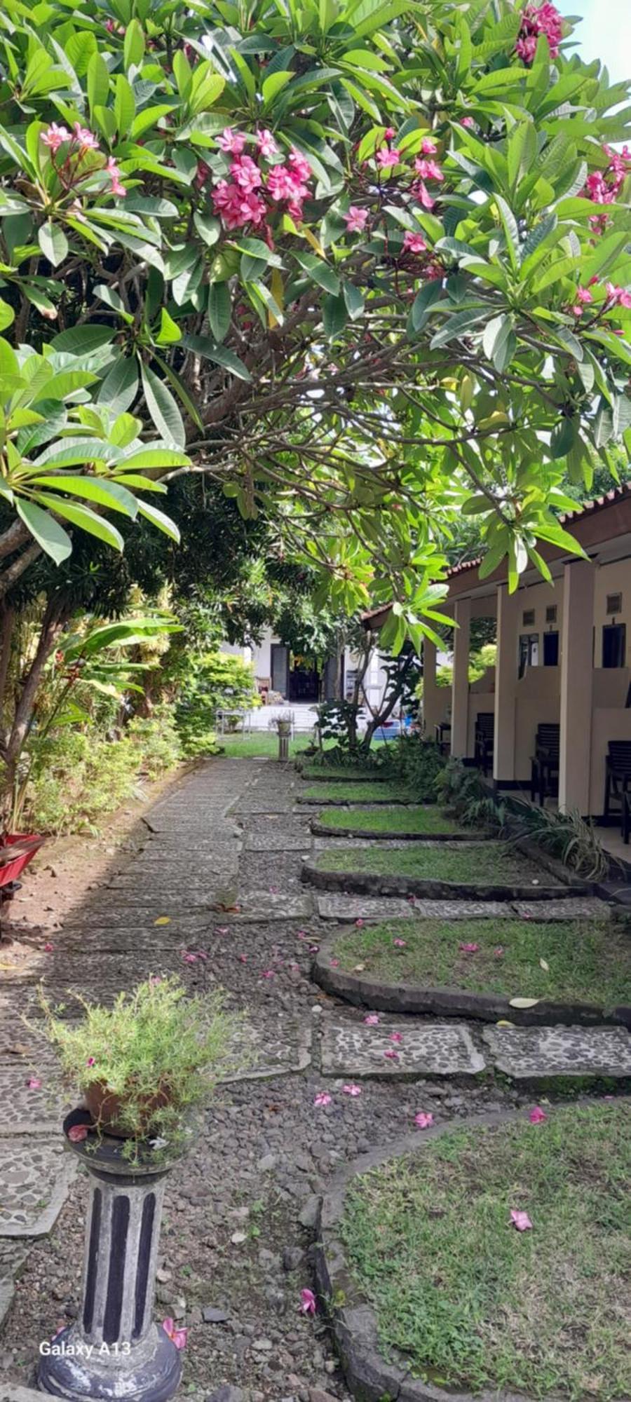 Indah Homestay And Cooking Classes Senggigi Buitenkant foto