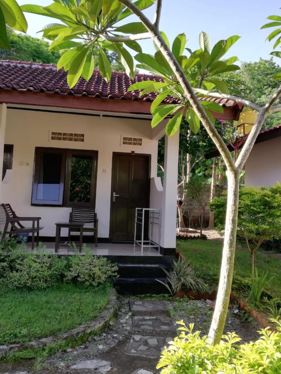 Indah Homestay And Cooking Classes Senggigi Buitenkant foto